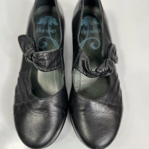 Dansko black leather Mary Janes, very good condition, size 39